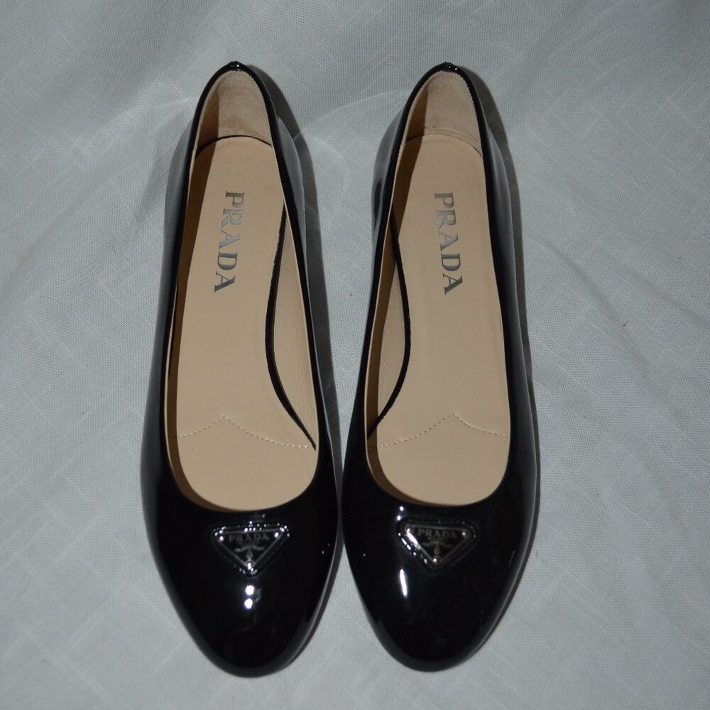 New $950 Sz 37.5 7 Prada Black Patent Leather Logo Ballerina Flat - Picture 3 of 13